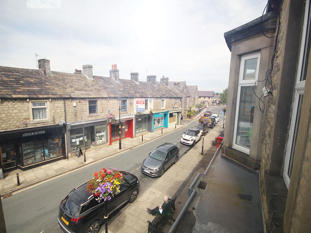 1 bedroom flat To Let in Barnoldswick - IMG_7054.jpg